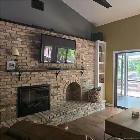 10380 SE Jupiter Narrows Drive Hobe Sound FL 33455