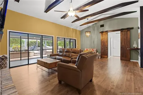 10380 SE Jupiter Narrows Drive Hobe Sound FL 33455