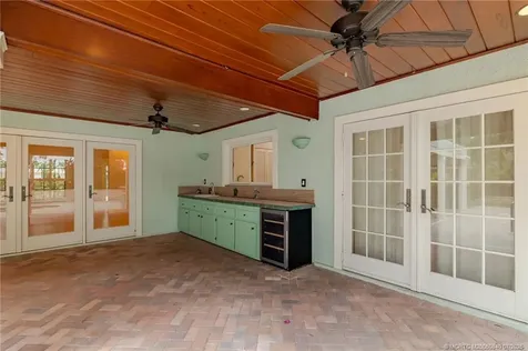 1160 Driftwood Drive Vero Beach FL 32963