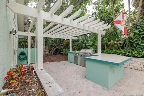 1160 Driftwood Drive Vero Beach FL 32963