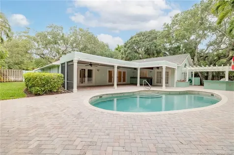 1160 Driftwood Drive Vero Beach FL 32963