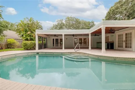 1160 Driftwood Drive Vero Beach FL 32963