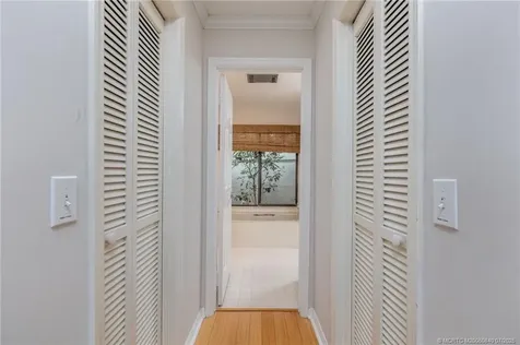 1160 Driftwood Drive Vero Beach FL 32963