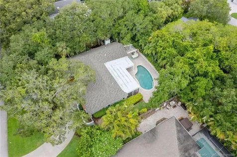 1160 Driftwood Drive Vero Beach FL 32963