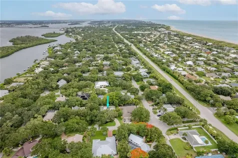 1160 Driftwood Drive Vero Beach FL 32963
