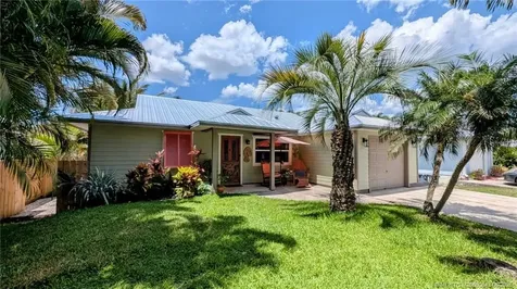 3725 SE Middle Street Stuart FL 34997