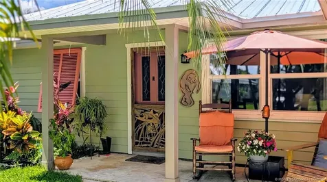 3725 SE Middle Street Stuart FL 34997