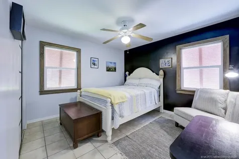 3725 SE Middle Street Stuart FL 34997