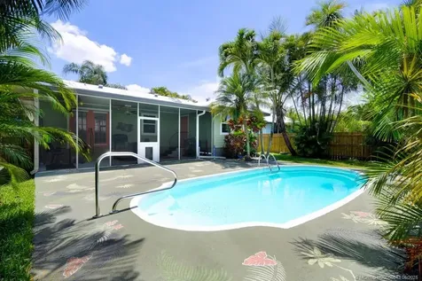 3725 SE Middle Street Stuart FL 34997