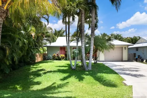 3725 SE Middle Street Stuart FL 34997
