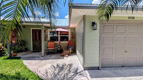 3725 SE Middle Street Stuart FL 34997