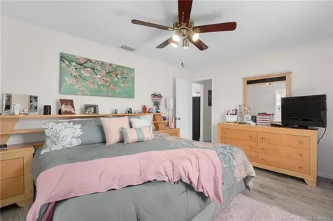 385 SW Violet Avenue Port St Lucie FL 34983