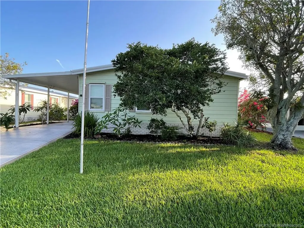 16112 SW Indianwood Circle Indiantown FL 34956