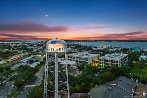 2051 SE Riverside Drive Stuart FL 34996