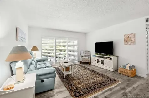 4484 NE Ocean Boulevard Jensen Beach FL 34957