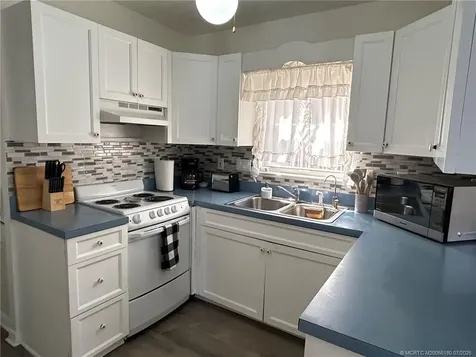 1154 Nettles Boulevard Jensen Beach FL 34957