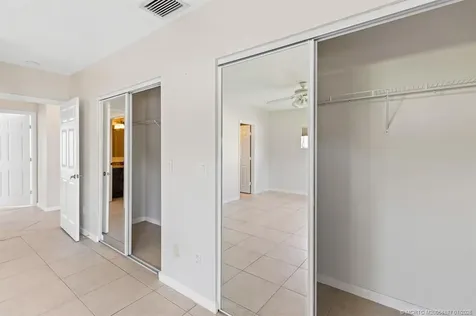 2127 SE Wild Meadow Circle Port St Lucie FL 34952