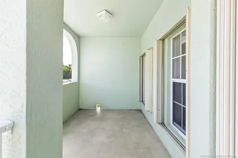 2127 SE Wild Meadow Circle Port St Lucie FL 34952