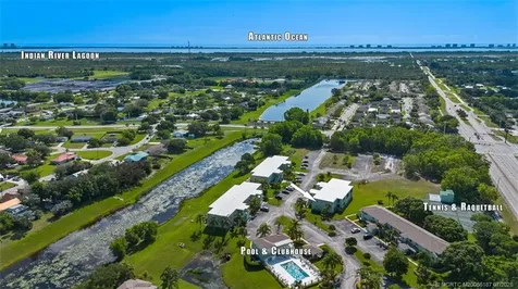 2127 SE Wild Meadow Circle Port St Lucie FL 34952