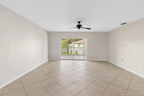 2127 SE Wild Meadow Circle Port St Lucie FL 34952