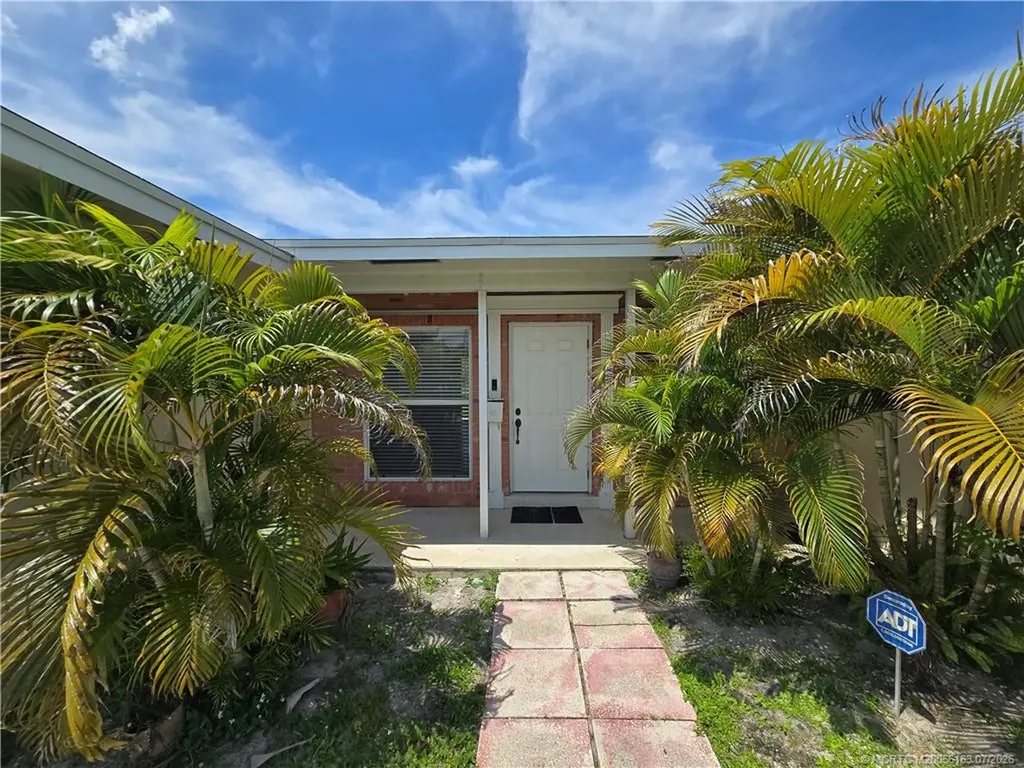 2648 Rockcrest Court West Palm Beach FL 33415