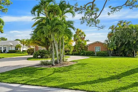 1310 NW Lakeside Trail Stuart FL 34994