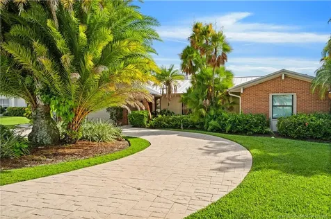1310 NW Lakeside Trail Stuart FL 34994