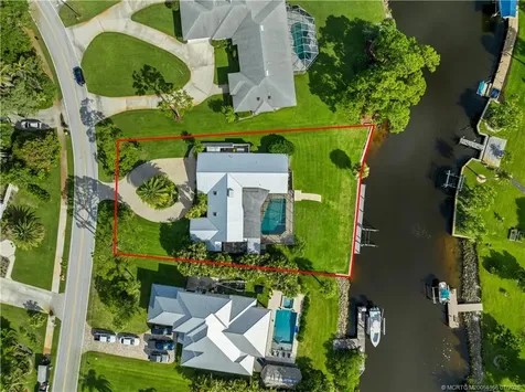 1310 NW Lakeside Trail Stuart FL 34994
