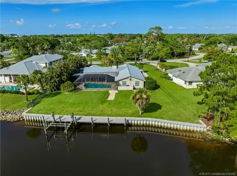 1310 NW Lakeside Trail Stuart FL 34994