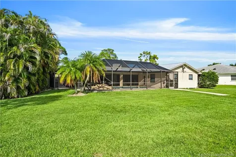 1310 NW Lakeside Trail Stuart FL 34994