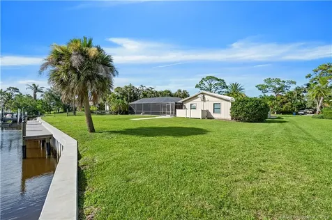 1310 NW Lakeside Trail Stuart FL 34994