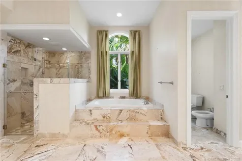 6841 SE Harbor Circle Hutchinson Island FL 34996