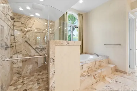 6841 SE Harbor Circle Hutchinson Island FL 34996