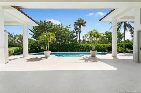 6841 SE Harbor Circle Hutchinson Island FL 34996