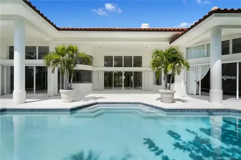 6841 SE Harbor Circle Hutchinson Island FL 34996