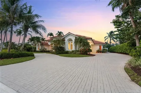 6841 SE Harbor Circle Hutchinson Island FL 34996
