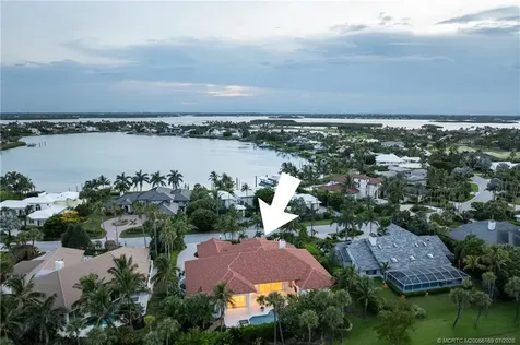 6841 SE Harbor Circle Hutchinson Island FL 34996