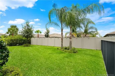 518 SE Crathes Street Port St Lucie FL 34984