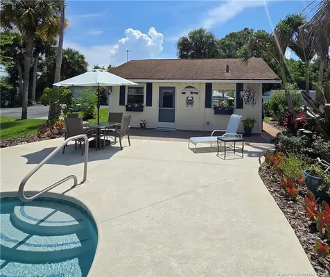 1711 S Indian River Drive Fort Pierce FL 34950