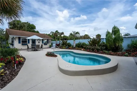 1711 S Indian River Drive Fort Pierce FL 34950