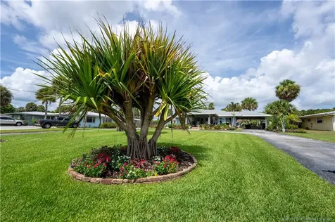 1711 S Indian River Drive Fort Pierce FL 34950