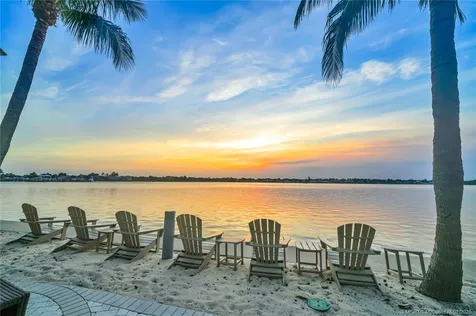 104 Water Club N North Palm Beach FL 33408