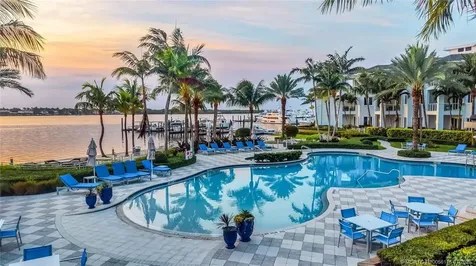 104 Water Club N North Palm Beach FL 33408