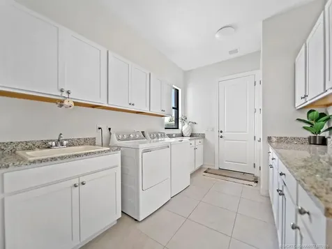 2044 SW English Garden Drive Palm City FL 34990