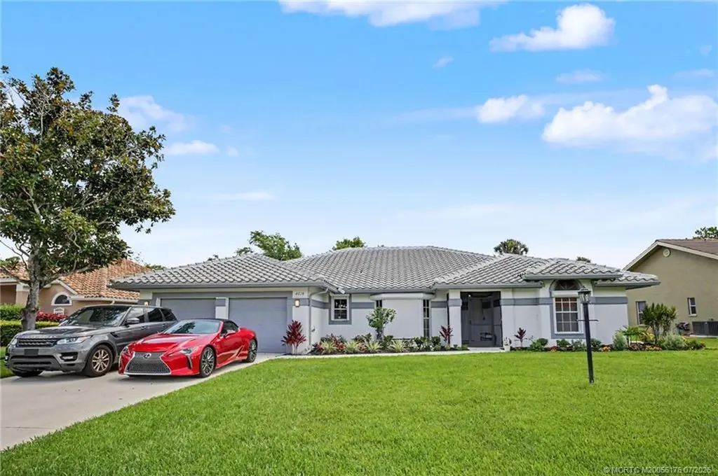 4618 Ashton Court Naples FL 34112