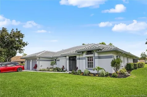 4618 Ashton Court Naples FL 34112