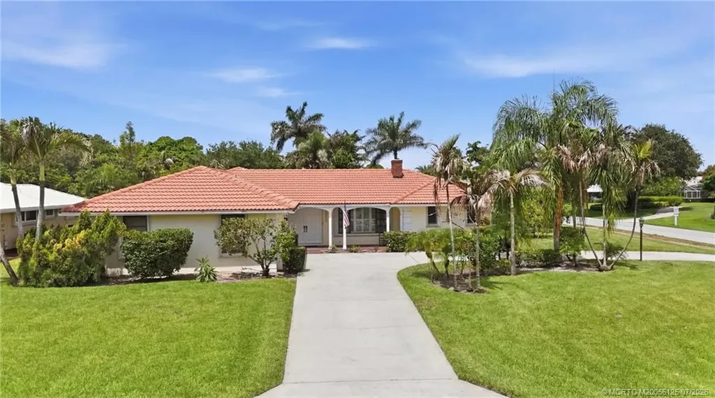3131 SE Fairway W Stuart FL 34997