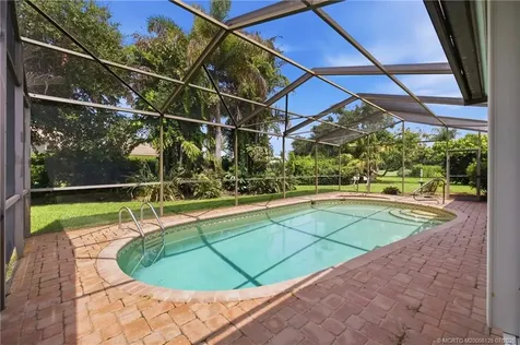 3131 SE Fairway W Stuart FL 34997