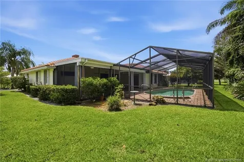 3131 SE Fairway W Stuart FL 34997