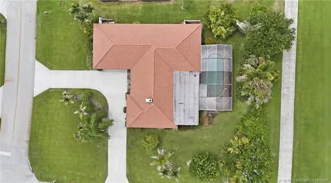 3131 SE Fairway W Stuart FL 34997